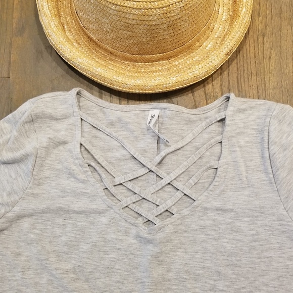 Zenana Premium Gray Strappy T Shirt Tunic - Picture 2 of 2